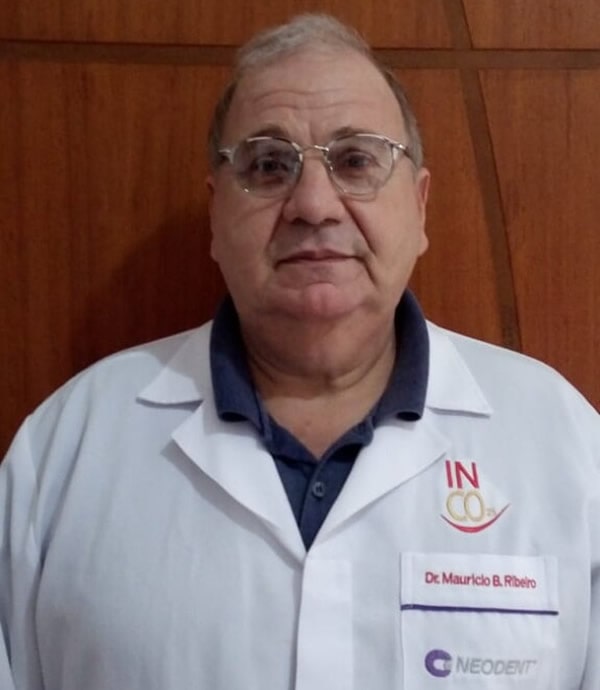 Dr. Maurício